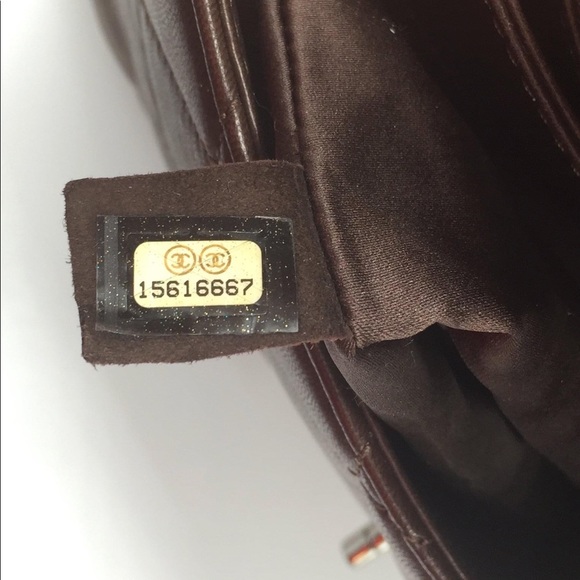 ❗️Sold❗️Chanel Lambskin flap Maxi size Flap - Brown - Picture 13 of 17